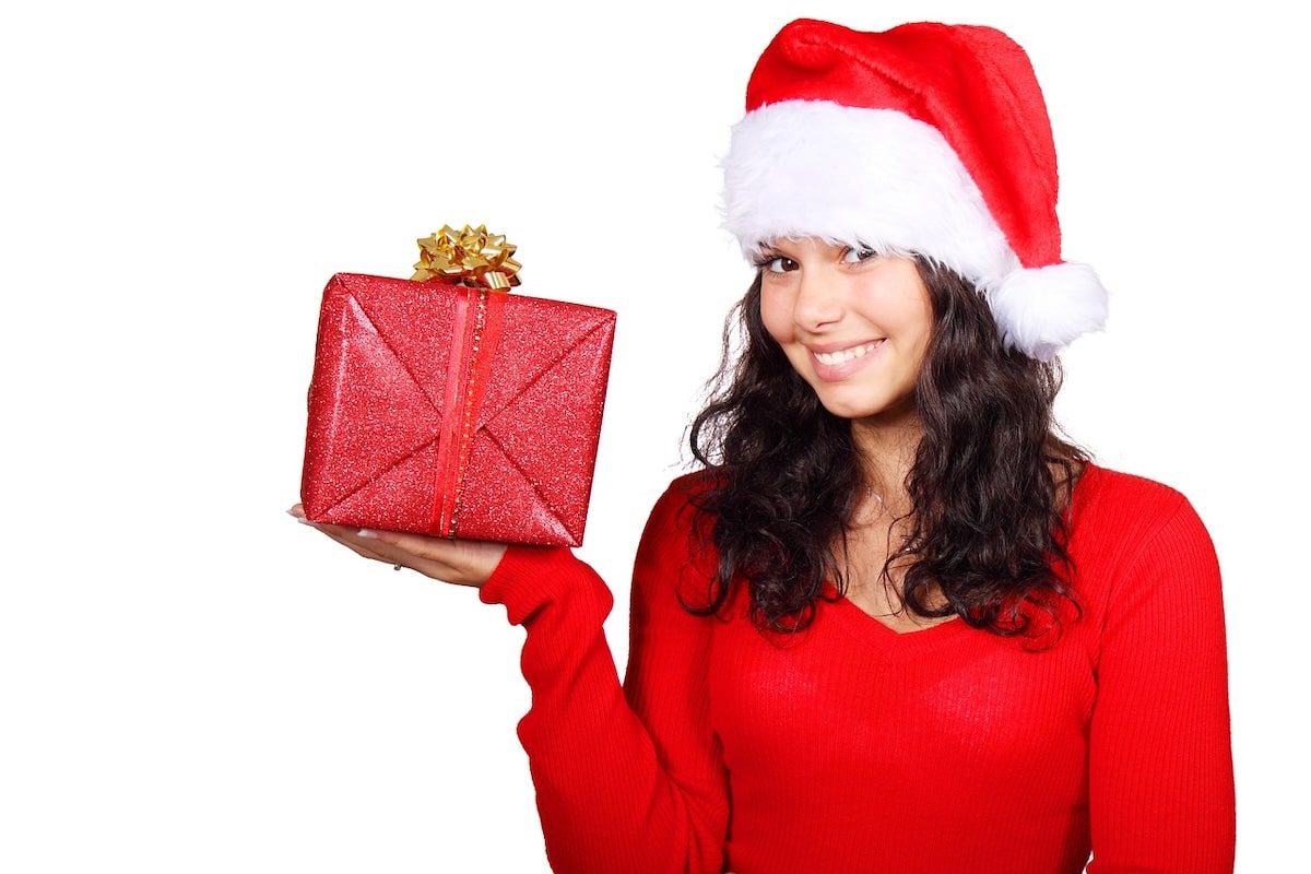 Cosa regalare ad una donna: Natale e altre occasioni